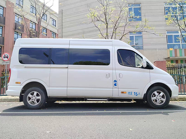 上汽大通 15_3-600-450.jpg